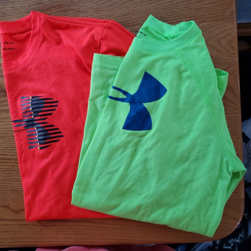 Boys underarmor shirts